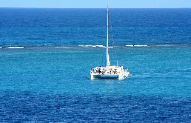 catamaran boat
